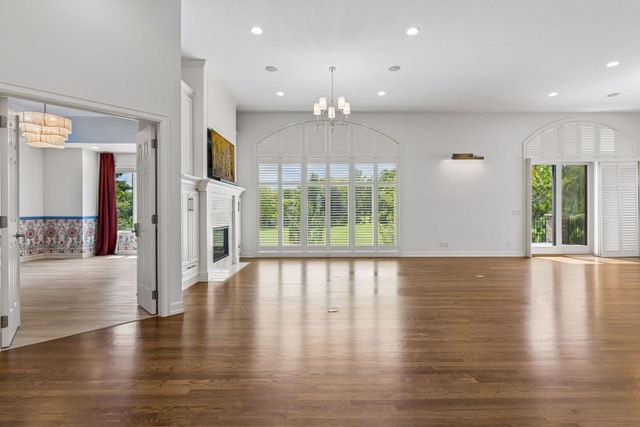17902 Bearpath Trail, Eden Prairie, MN 55347
