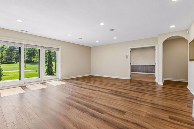 17902 Bearpath Trail, Eden Prairie, MN 55347