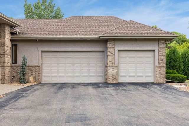 17902 Bearpath Trail, Eden Prairie, MN 55347