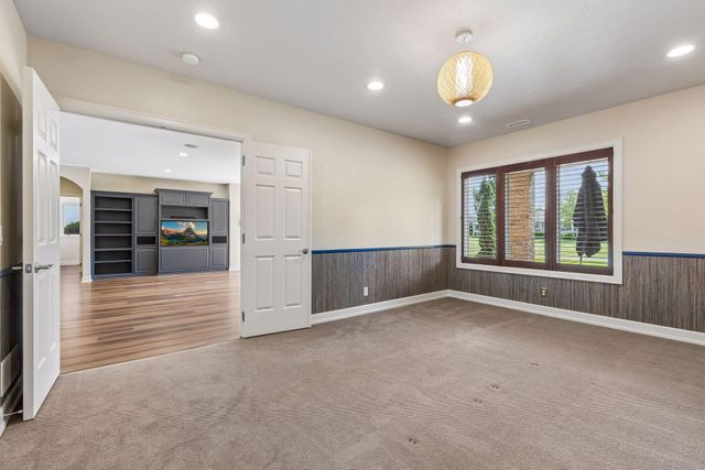 17902 Bearpath Trail, Eden Prairie, MN 55347