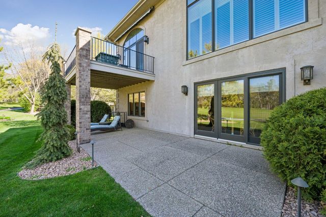 17902 Bearpath Trail, Eden Prairie, MN 55347