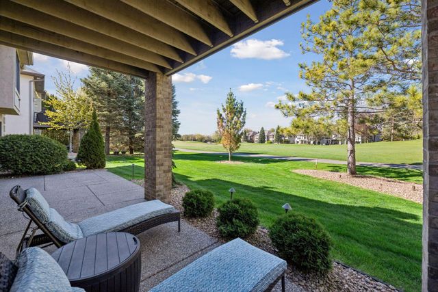 17902 Bearpath Trail, Eden Prairie, MN 55347