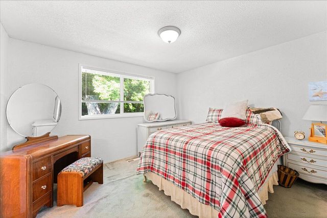 4093 Old Upton Road, Central Point, OR 97502