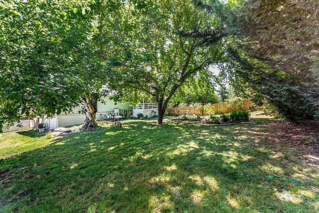 4093 Old Upton Road, Central Point, OR 97502