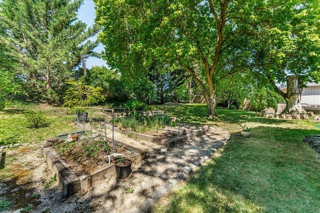 4093 Old Upton Road, Central Point, OR 97502