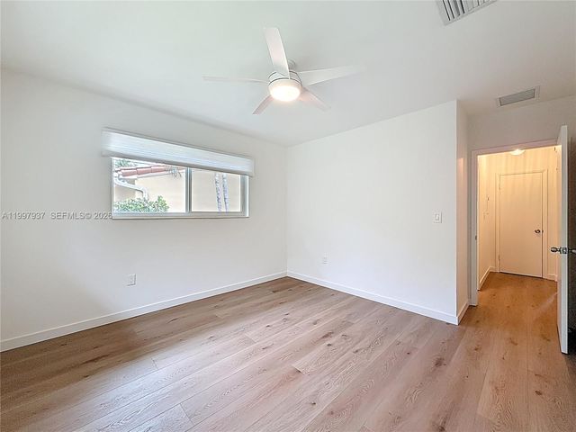 323 Velarde Ave, Coral Gables, FL 33134