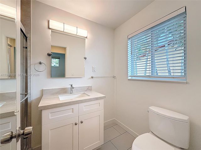 323 Velarde Ave, Coral Gables, FL 33134