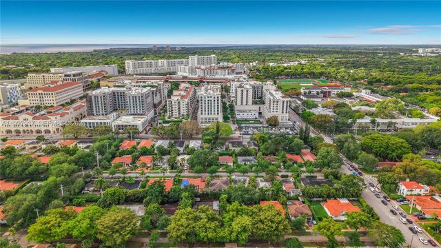 323 Velarde Ave, Coral Gables, FL 33134