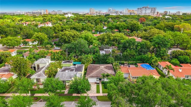 323 Velarde Ave, Coral Gables, FL 33134