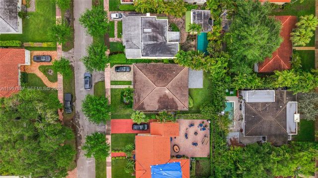 323 Velarde Ave, Coral Gables, FL 33134