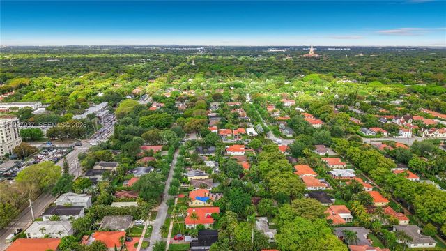 323 Velarde Ave, Coral Gables, FL 33134