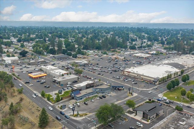 7001 N Adams St, Spokane, WA 99208