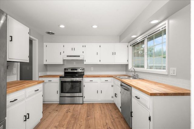 7001 N Adams St, Spokane, WA 99208
