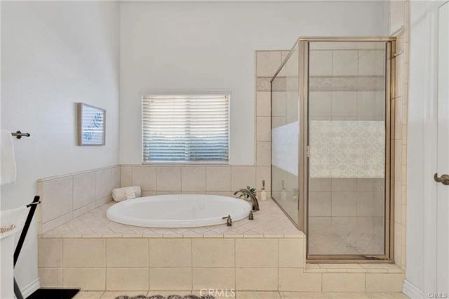 19274 Kanbridge Street, Apple Valley, CA 92308