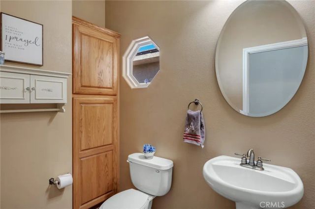 19274 Kanbridge Street, Apple Valley, CA 92308
