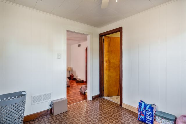 827 Sawyer Road, Rockford, IL 61109