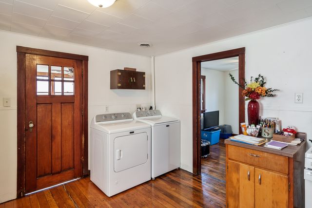 827 Sawyer Road, Rockford, IL 61109