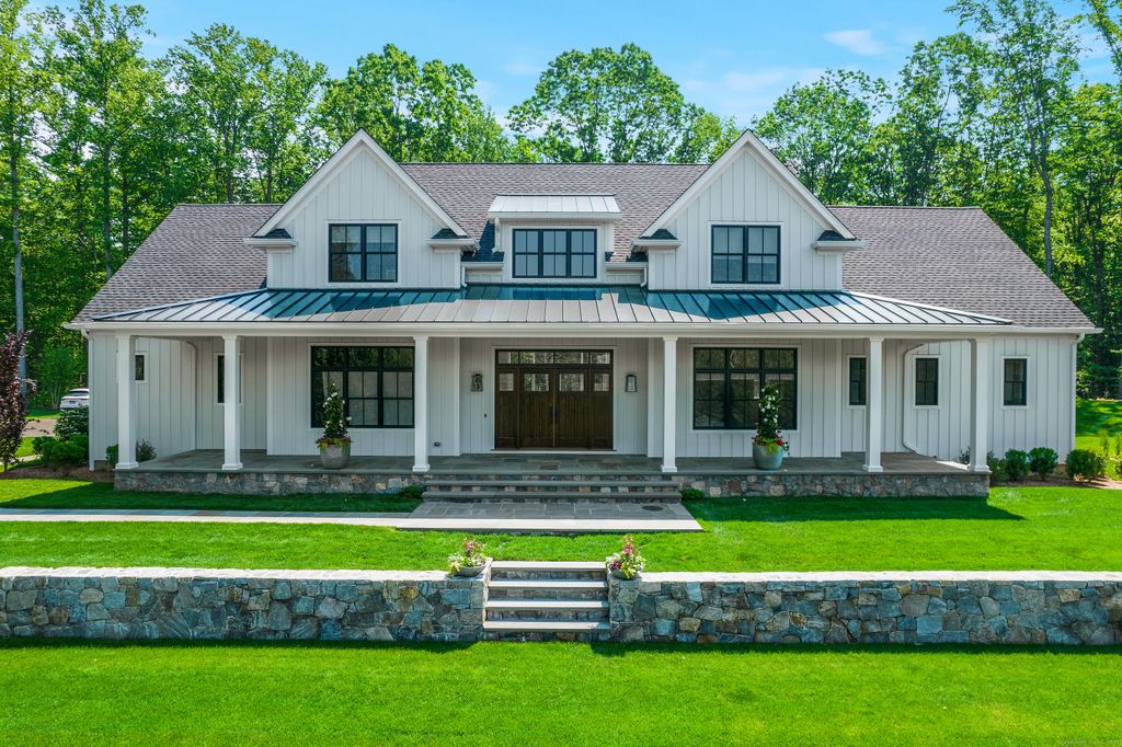 1025 Field Drive, Orange, CT 06477