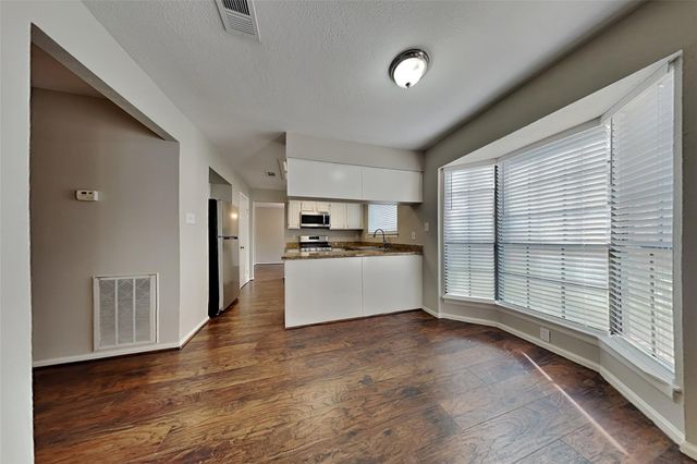 134 E Pathfinders Circle, The Woodlands, TX 77381