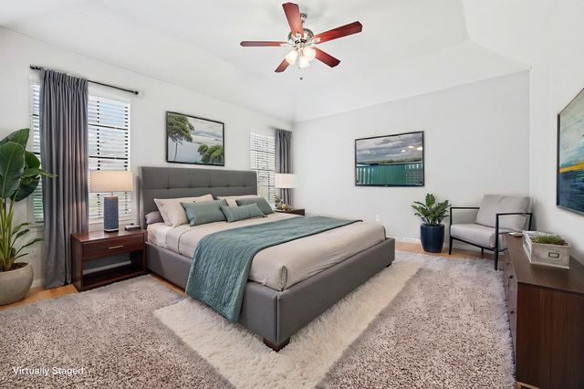 134 E Pathfinders Circle, The Woodlands, TX 77381