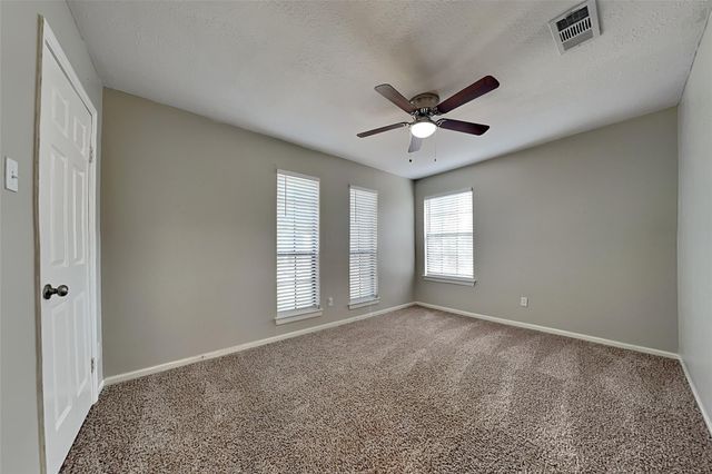 134 E Pathfinders Circle, The Woodlands, TX 77381