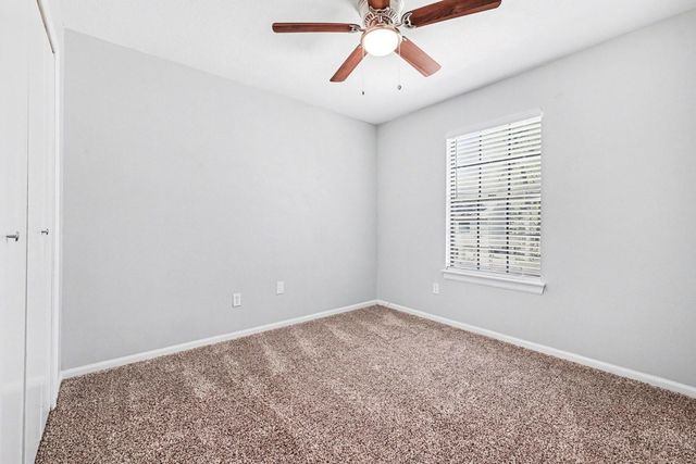 134 E Pathfinders Circle, The Woodlands, TX 77381