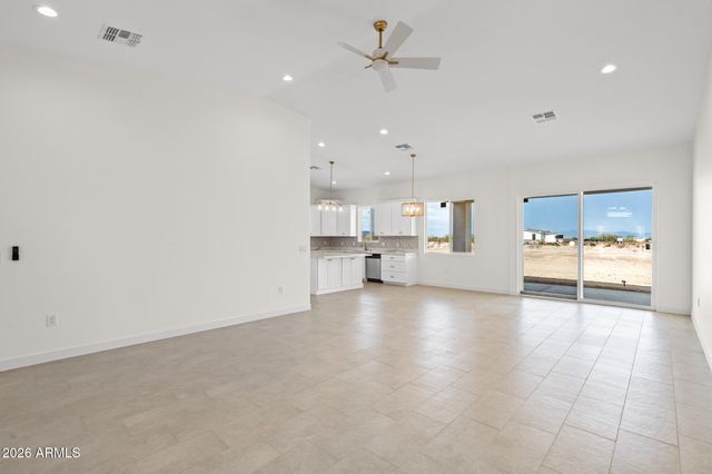 5913 N 425TH Avenue, Tonopah, AZ 85354