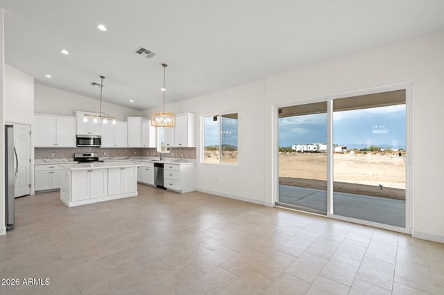 5913 N 425TH Avenue, Tonopah, AZ 85354