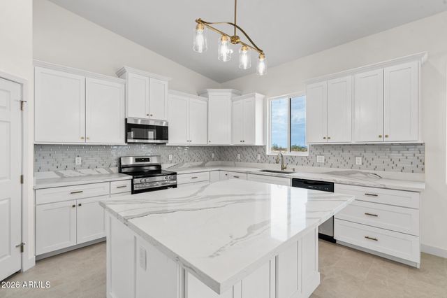 5913 N 425TH Avenue, Tonopah, AZ 85354