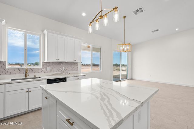5913 N 425TH Avenue, Tonopah, AZ 85354