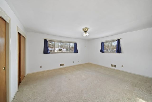 912 Halstead Boulevard, Jackson, MI 49203