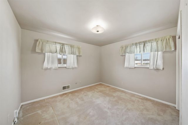 912 Halstead Boulevard, Jackson, MI 49203