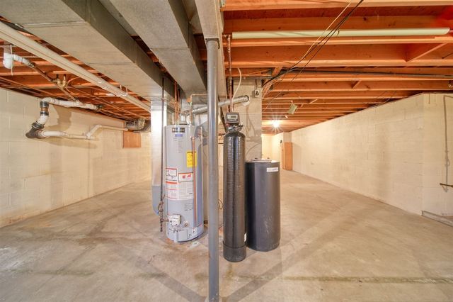 912 Halstead Boulevard, Jackson, MI 49203