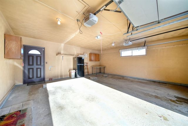 912 Halstead Boulevard, Jackson, MI 49203