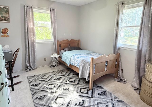 1740 N Kessler, Wichita, KS 67203