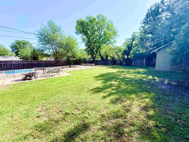 1740 N Kessler, Wichita, KS 67203