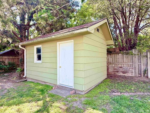 1740 N Kessler, Wichita, KS 67203