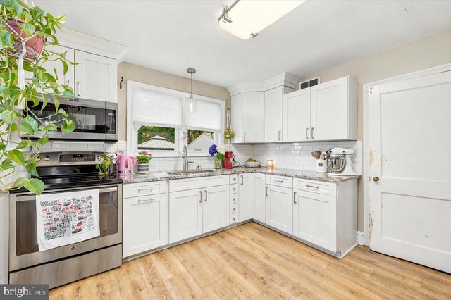 35 BURNSIDE AVE, West Norriton, PA 19403