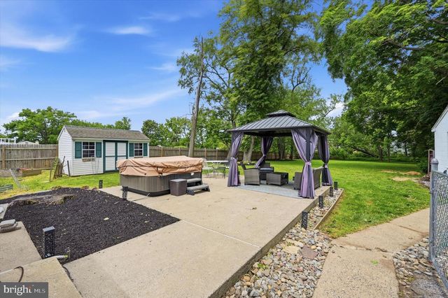 35 BURNSIDE AVE, West Norriton, PA 19403