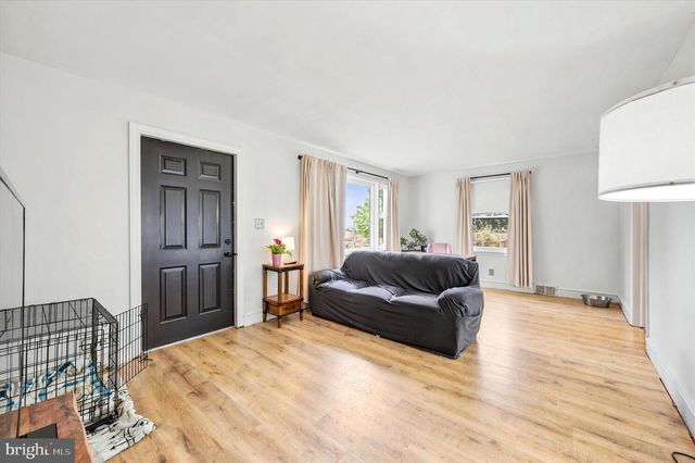 35 BURNSIDE AVE, West Norriton, PA 19403
