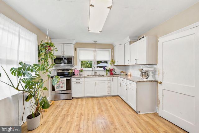 35 BURNSIDE AVE, West Norriton, PA 19403