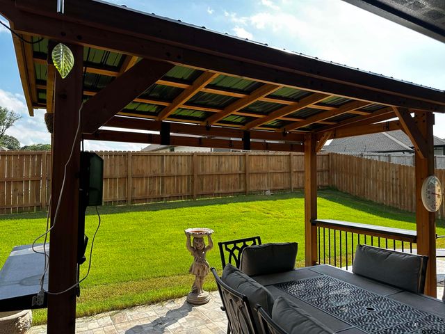 19135 Ambrosia, Flint, TX 75762