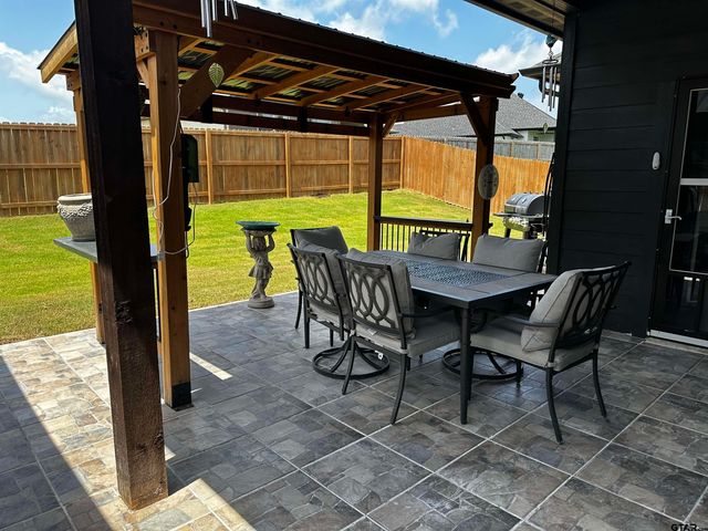 19135 Ambrosia, Flint, TX 75762