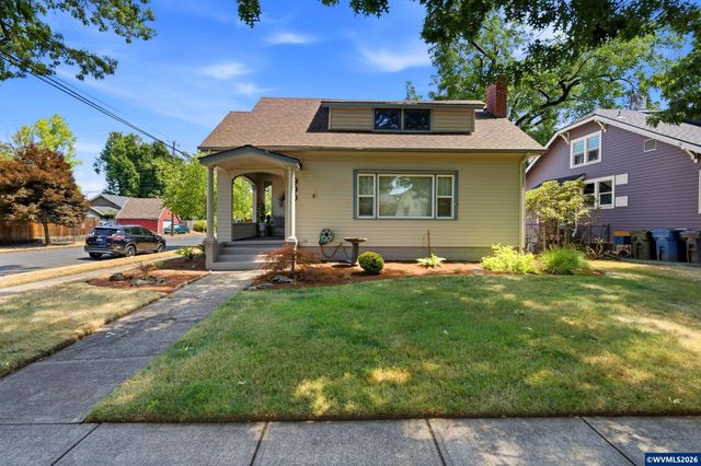 990 5th St NE, Salem, OR 97301