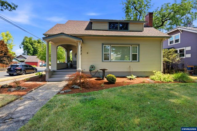 990 5th St NE, Salem, OR 97301