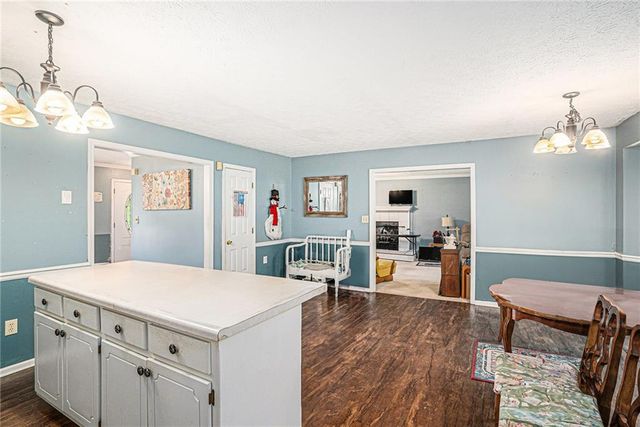 293 Country Lake Drive, Mcdonough, GA 30252