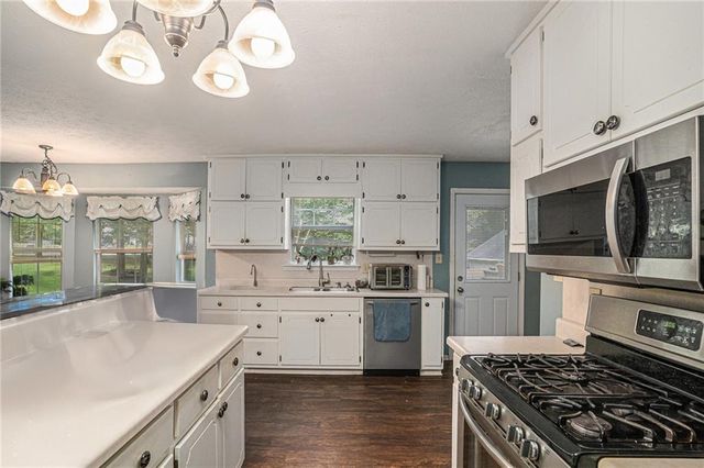 293 Country Lake Drive, Mcdonough, GA 30252