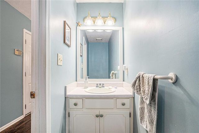 293 Country Lake Drive, Mcdonough, GA 30252