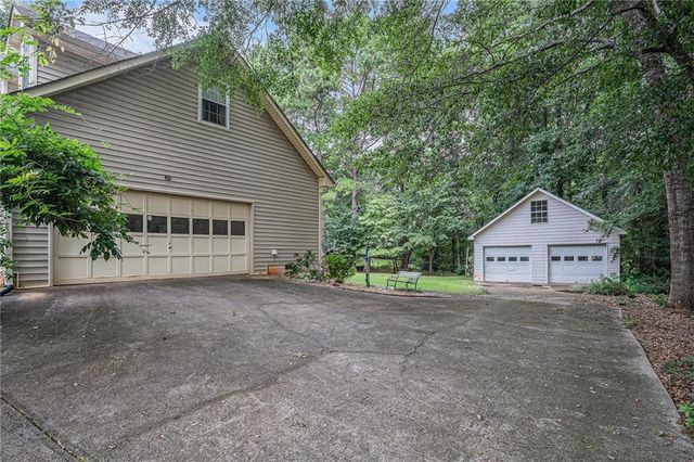 293 Country Lake Drive, Mcdonough, GA 30252