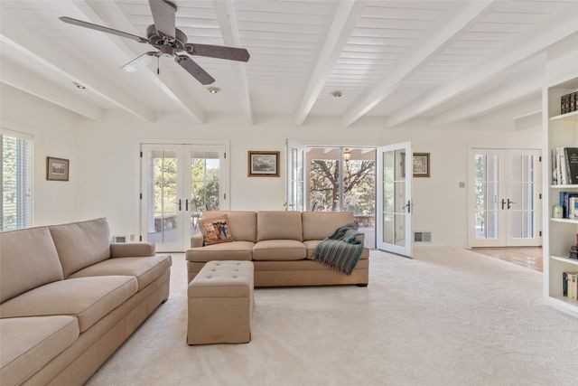 1006 Calle Catalina, Santa Fe, NM 87501
